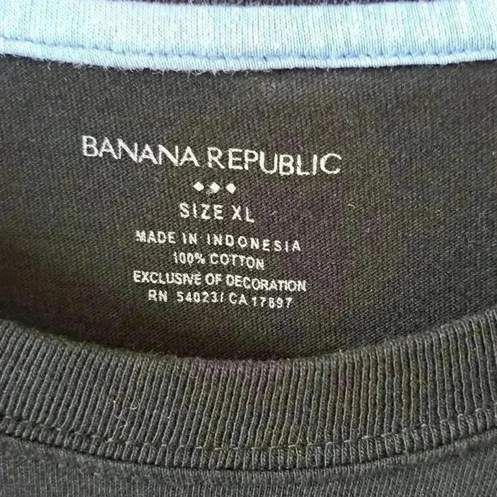 T SHIRT XL BANANA REPUBLIC
